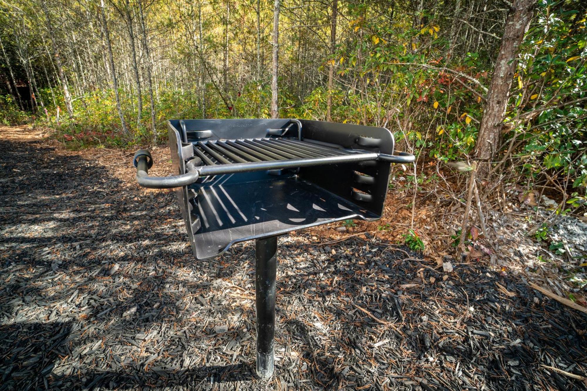 Par-Tee Haus I- Game Room & Hot Tub-Walk To Helen Exterior foto